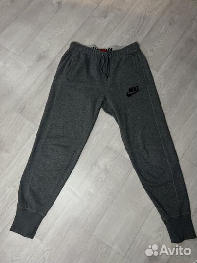 Оригинальные штаны Nike