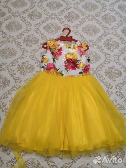 Продам празднечное платье