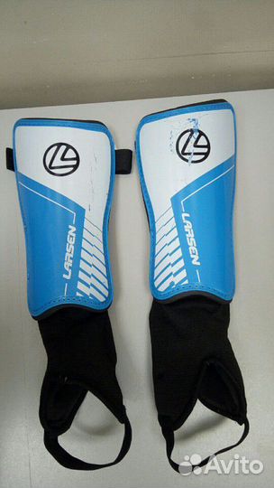 Футбольные щитки