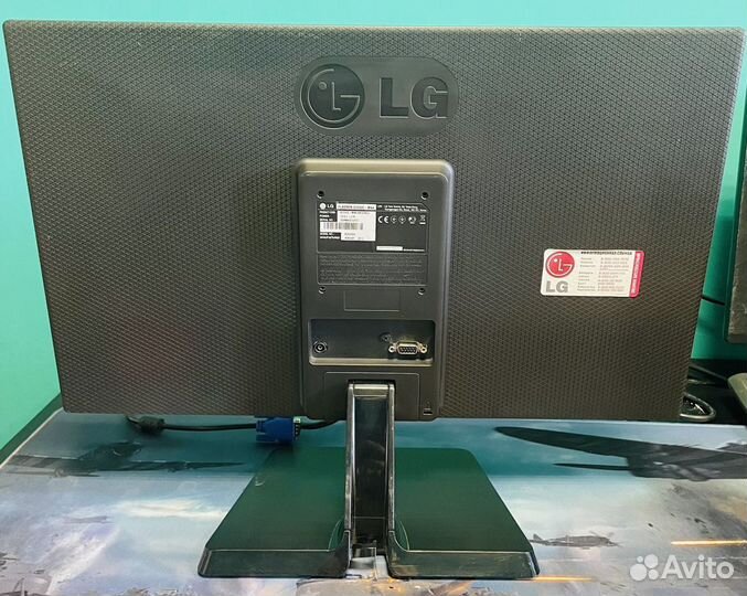 Монитор LG Flatron E2242C-BNA