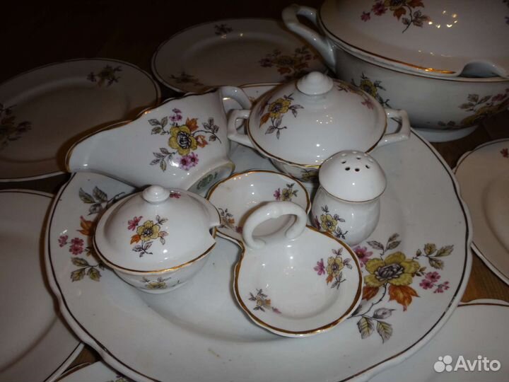 Столовый сервиз Дулево