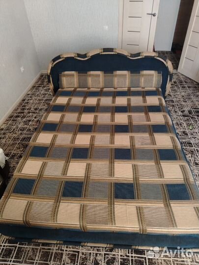 Кровать двухспальная 140 200 бу
