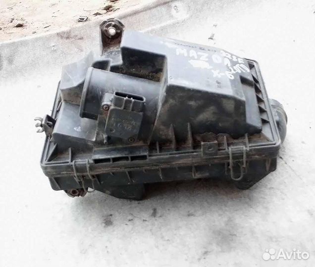 Корпус воздушного фильтра Mazda 323F 2.0D BJ