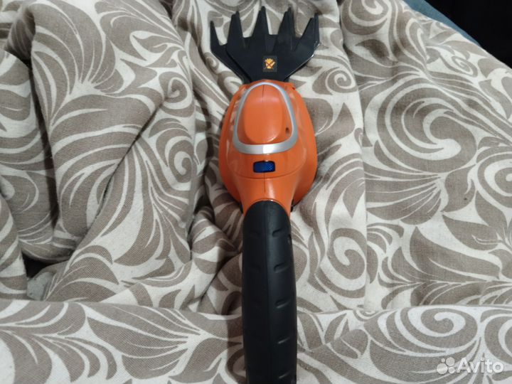 Кусторез black decker gsl700