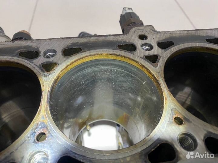 Блок двигателя Renault Symbol