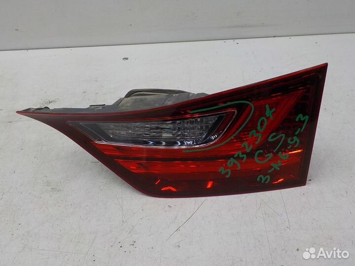 Фонарь задний правый внутренний на Lexus GS 350