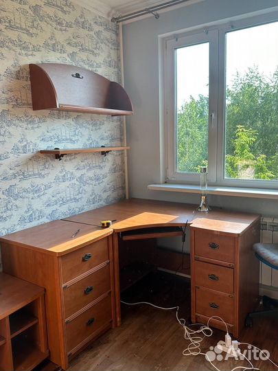 Компьютерный стол