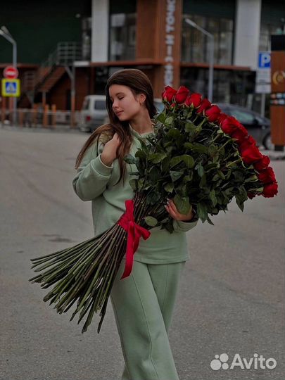 51 роза 101 роза метровые розы