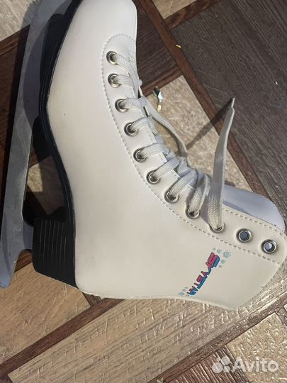 Коньки фигурные 37 размер