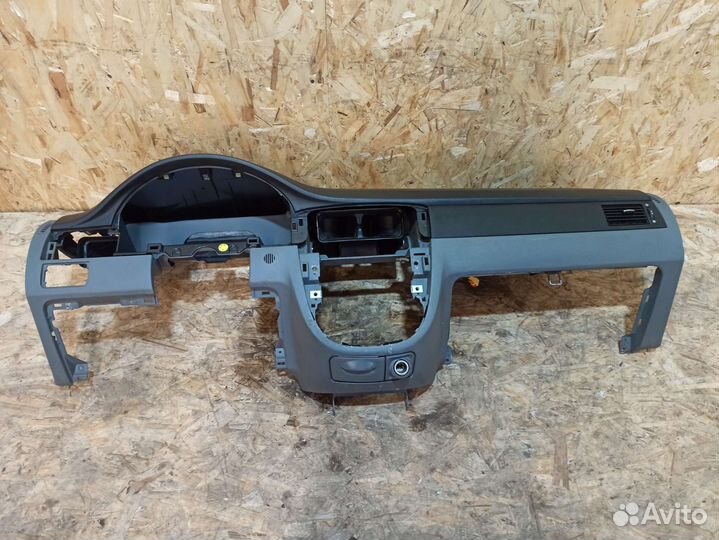 Торпедо с подушкой Chevrolet Lacetti седан