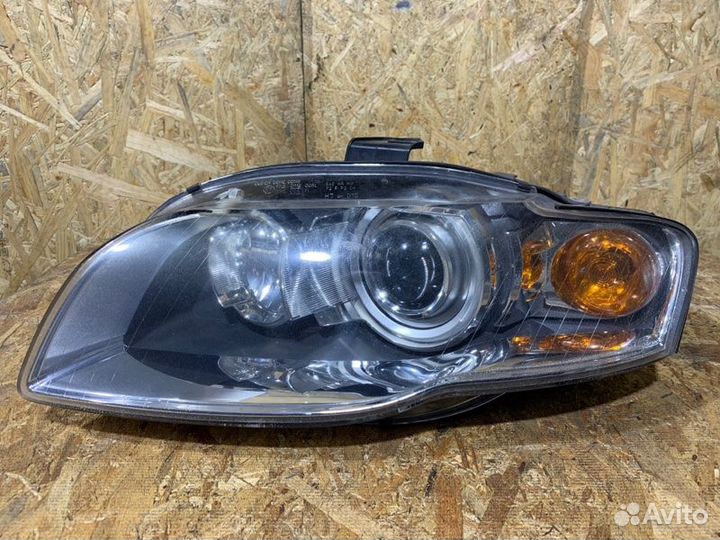 Фара передняя левая Audi A4 B7 2004-2009