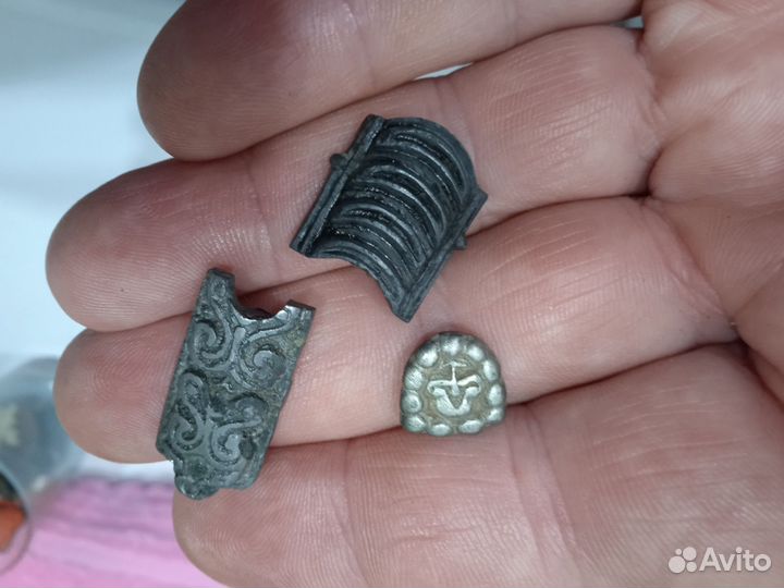 Накладки домонгол плюс 2 иконки