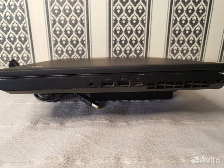 Lenovo Thinkpad P50 Intel Xeon + nvidia Quadro