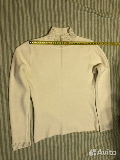 Свитер женский белый размер 48