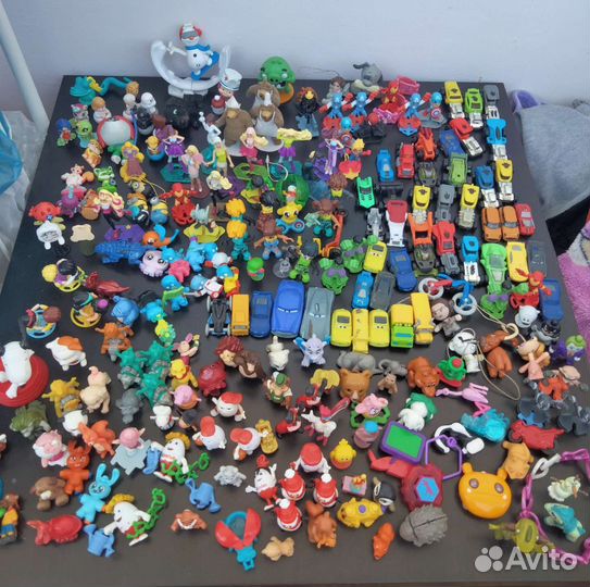 Игрушки из Киндер сюрпризов