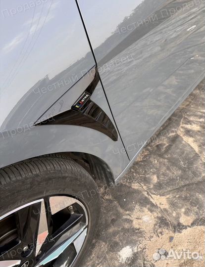 Накладка крыла Hyundai elantra 7 жабры