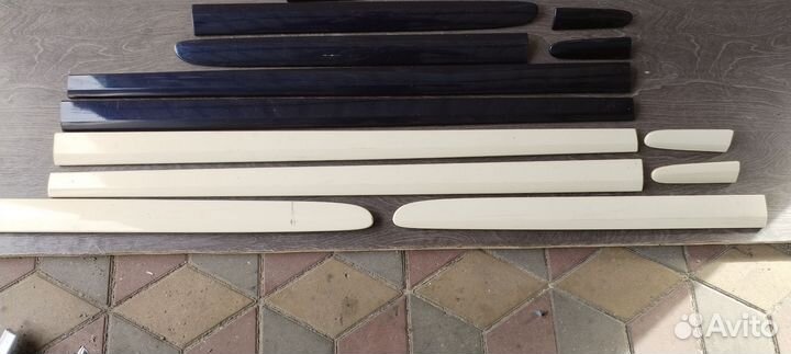 Молдинги на дверь и крыло mercedes w211