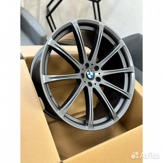 Диски R22 на BMW