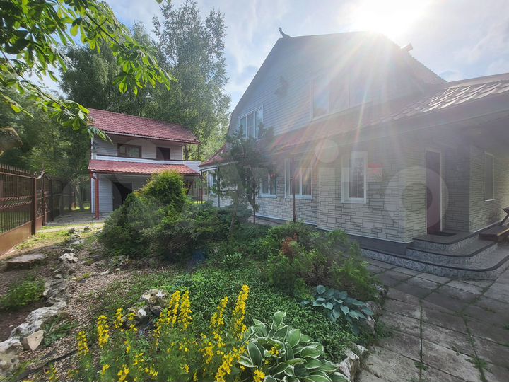 Дом 143 м² на участке 11 сот.