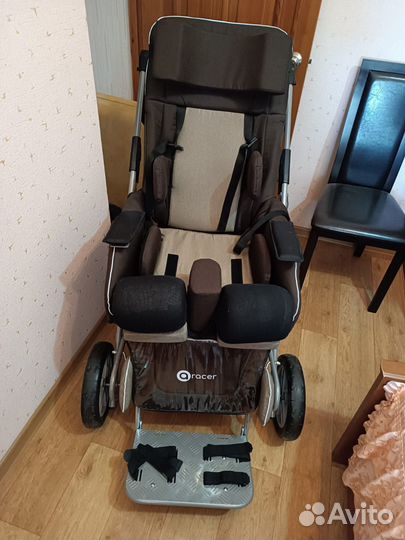 Кресло коляска для инвалидов