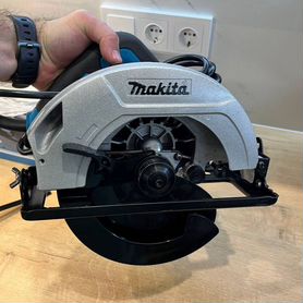 Циркулярная пила «Обезьянка» Makita HS7000 185 мм