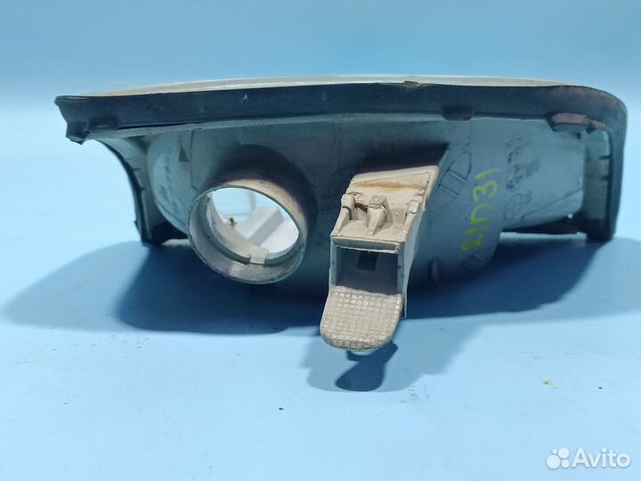 Повторитель поворота правый для Mercedes-Benz W124