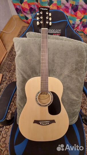 Акустическая гитара