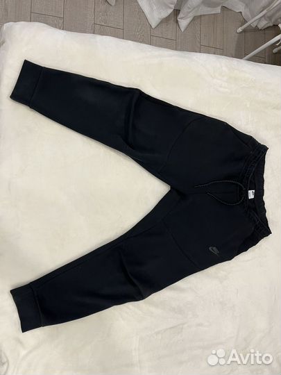 Штаны Nike Tech fleece
