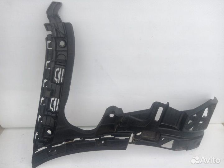 Кронштейн бампера передний левый Mercedes C-Class