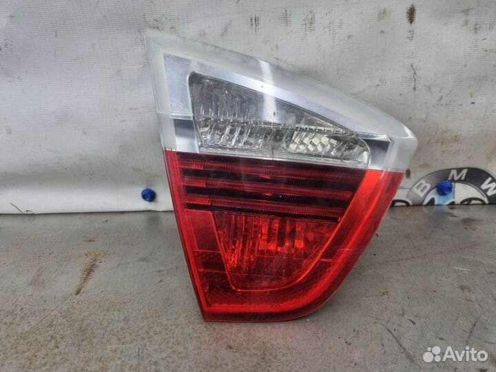 Фонарь внутренний левый BMW E90