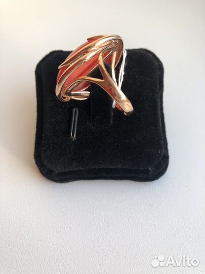 Кольцо. Перстень с Кораллом