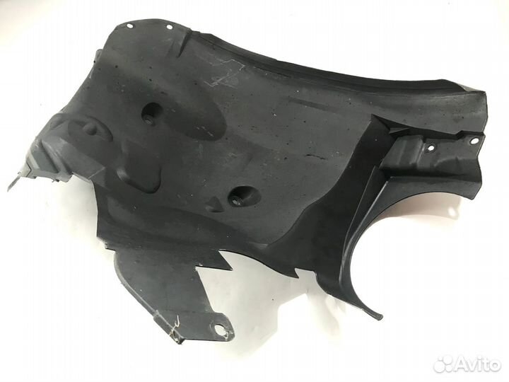 Подкрылок передний правый Mercedes C W203