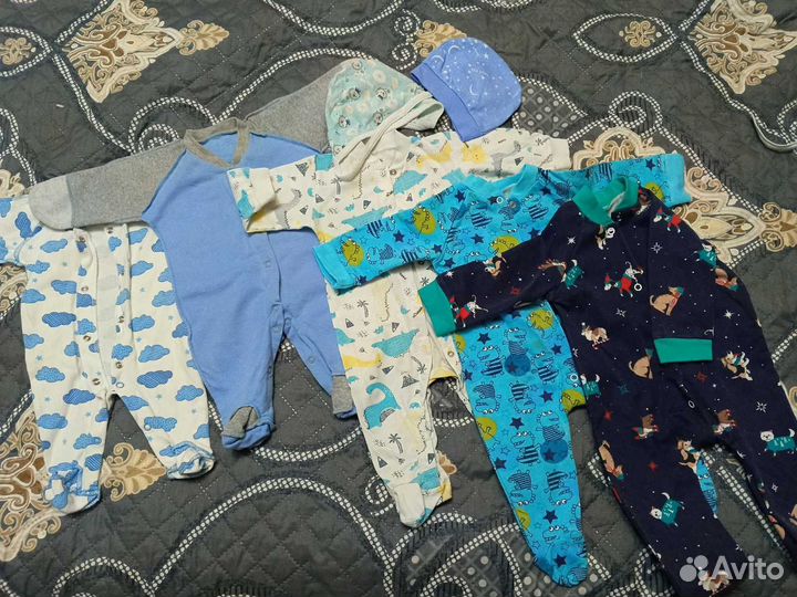 Продам детские вещи с рождения до 4месяцев