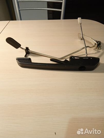 Ручка на дверь автомобиля