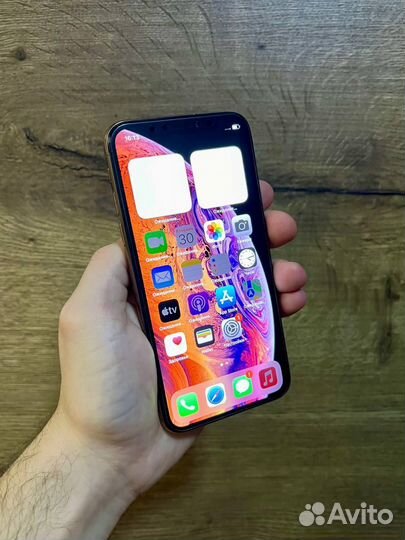 iPhone Xs, 64 ГБ