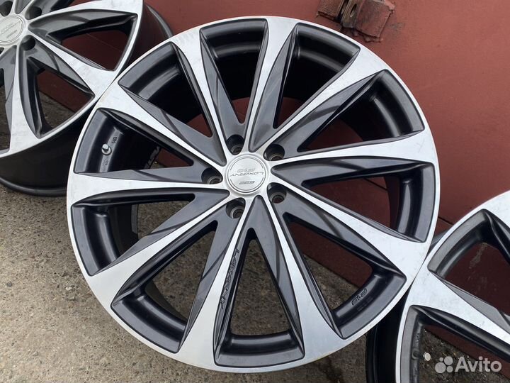 Loxarny f10; r20; 5/114.3