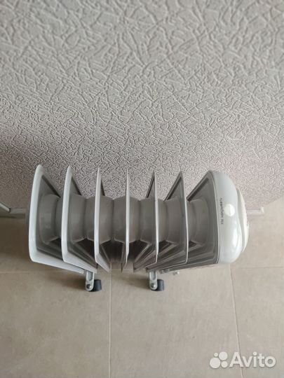 Масляный радиатор Marta MT-2426 серый обогреватель