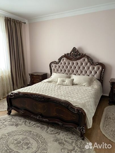 Спальный гарнитур