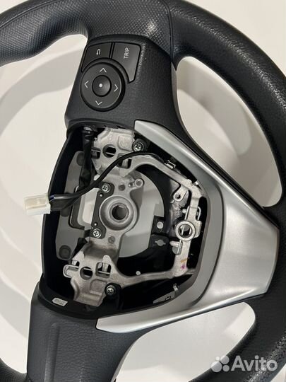 Продам руль toyota corolla fielder 2013 - 2021 г