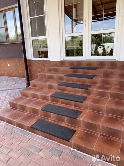 Коврик резиновый на ступеньку