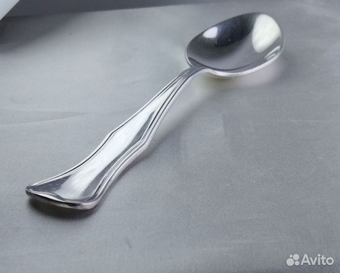 Серебряная десертная ложка