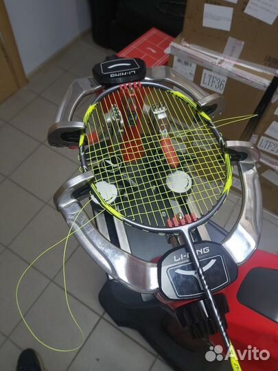 Натяжка бадминтонных ракеток