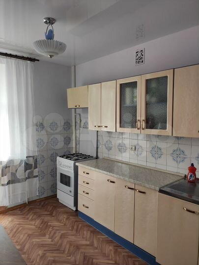 2-к. квартира, 56 м², 4/9 эт.