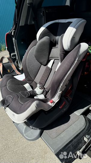 Автокресло Carmate Ailebebe Swing Moon Premium