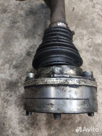 Привод передний левый Volkswagen Golf 3/ Vento 2E