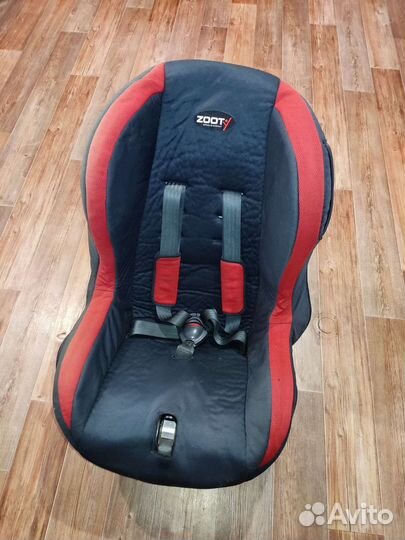 Автомобильное детское кресло