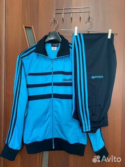 Костюм спортивный Adidas 