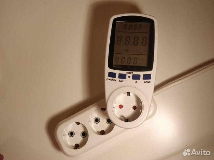Ваттметр (нерабочий, моргает экран)
