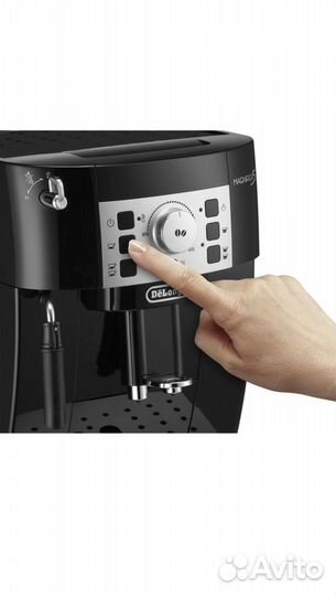 Кофемашина автоматическая Delonghi ecam22.105.B
