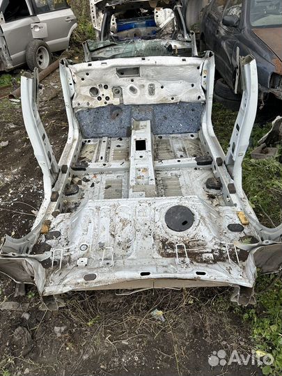 Днище Renault Logan 2